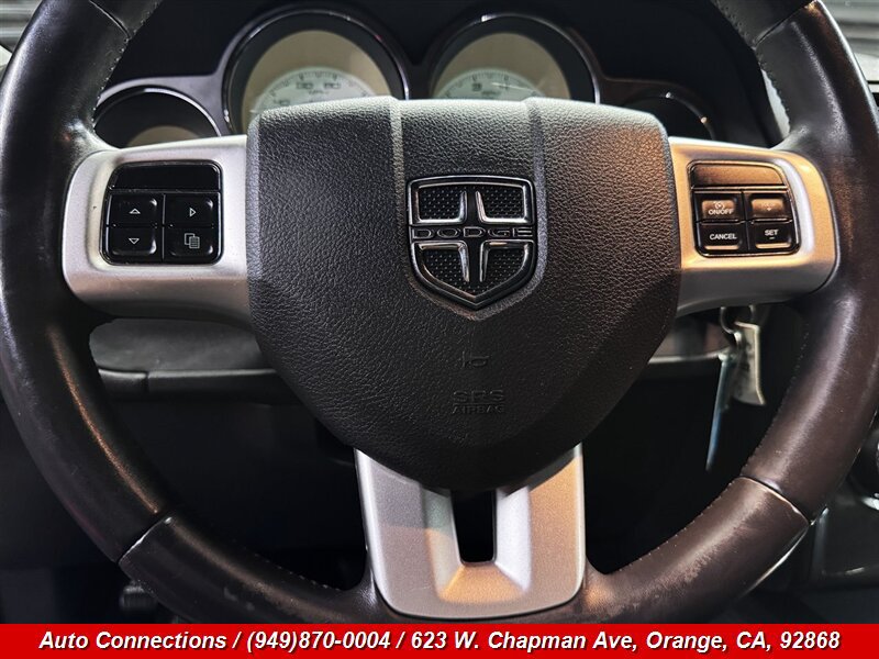 Used 2013 Dodge Challenger SXT RWD image 12