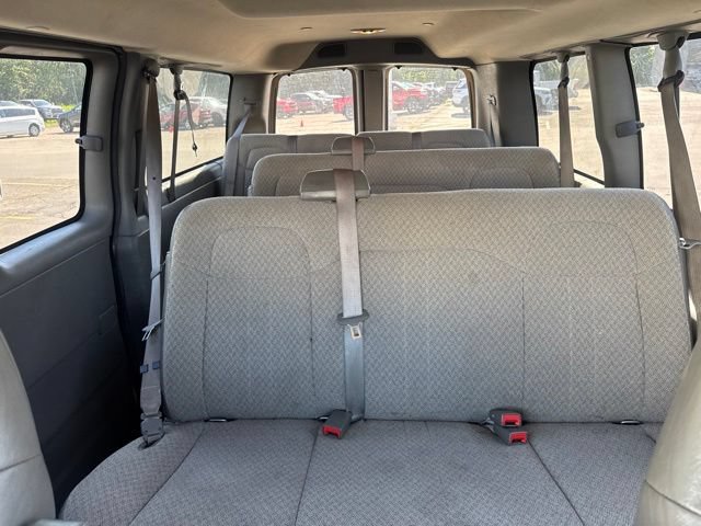 Used 2017 Chevrolet Express 3500 LT w/ LT Preferred Equipment Group RWD image 13