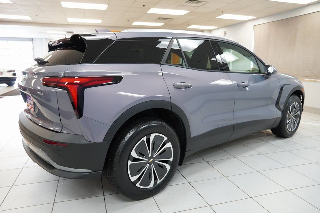 New 2025 Chevrolet Blazer EV LT AWD/4WD image 28