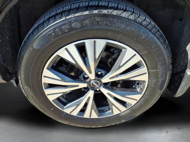 Used 2023 Nissan Rogue SV image 24