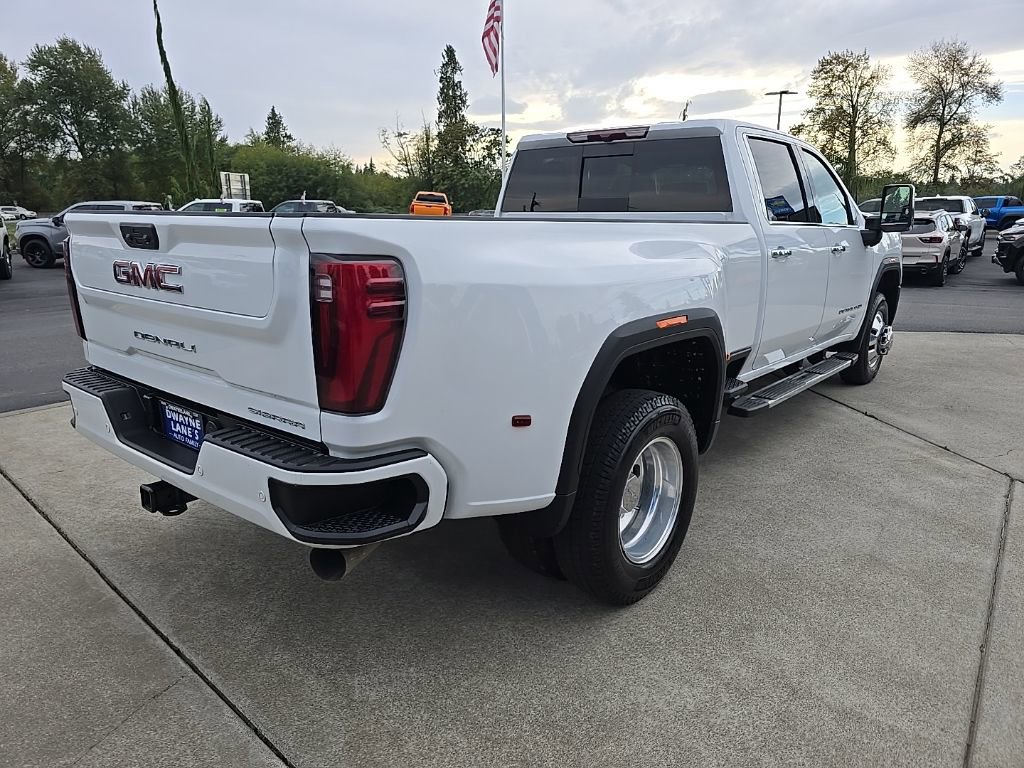Used 2025 GMC Sierra 3500 Denali image 6