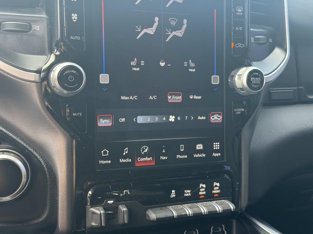 Used 2023 RAM 1500 Big Horn AWD/4WD image 6