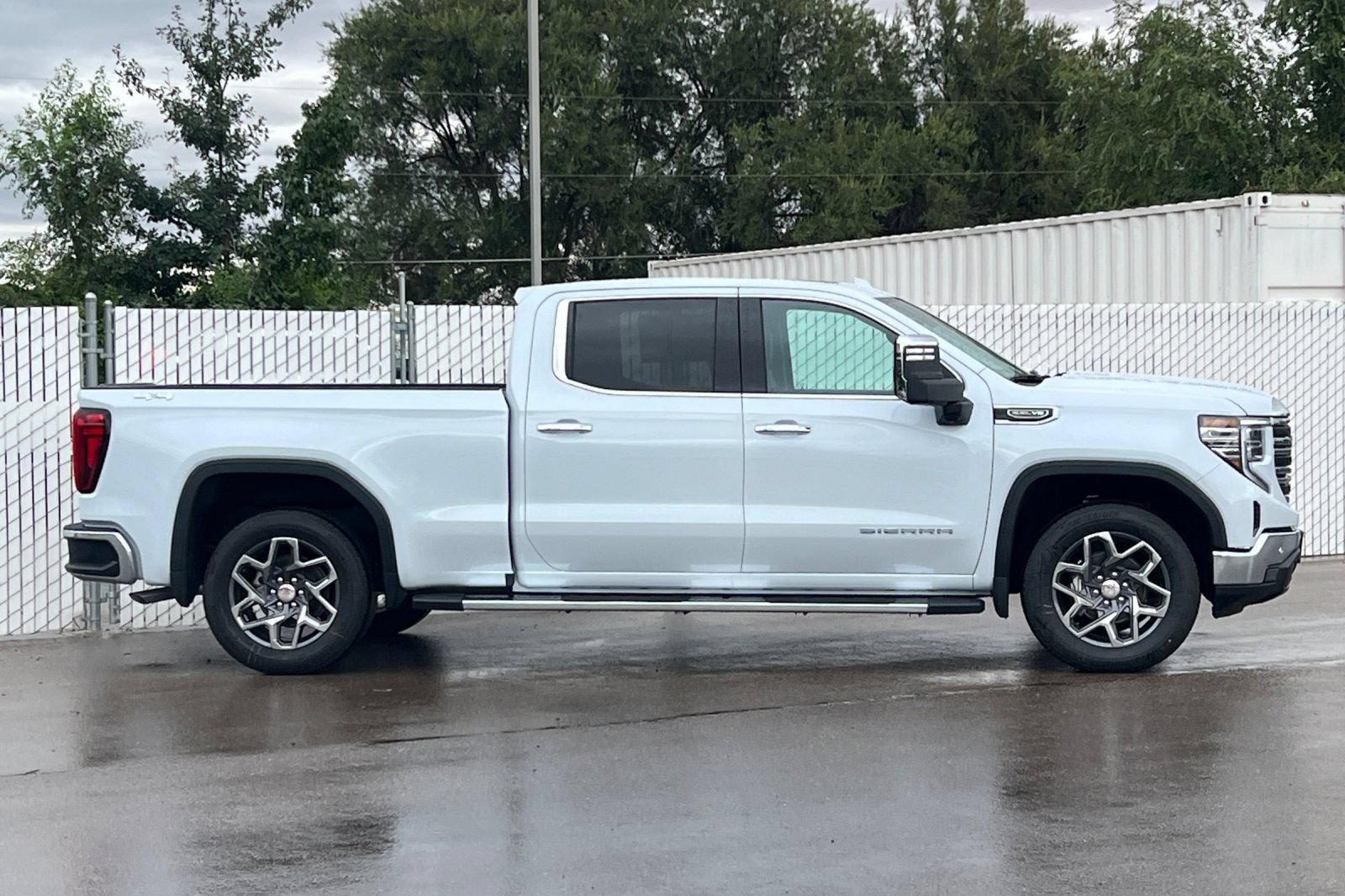 New 2026 GMC Sierra 1500 SLT w/ SLT Premium Plus Package AWD/4WD image 3