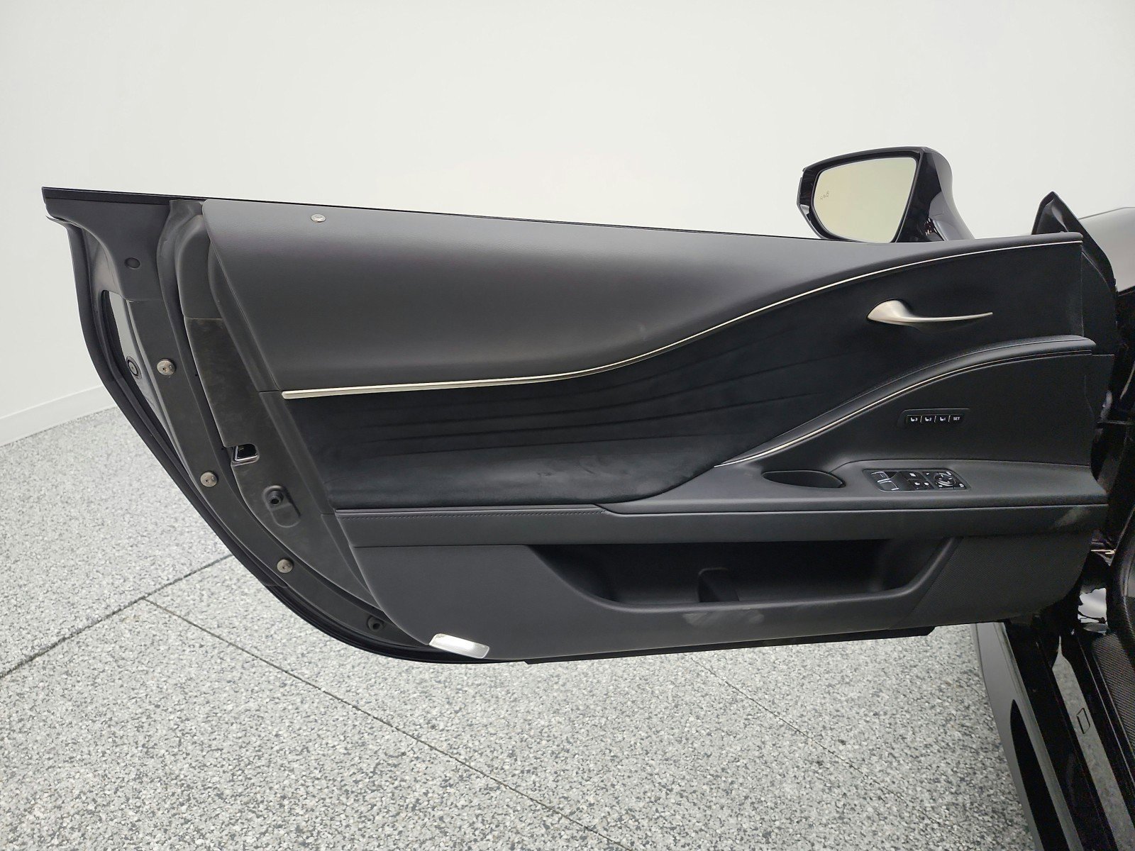 Used 2020 Lexus LC 500 Coupe w/ Performance Package image 14