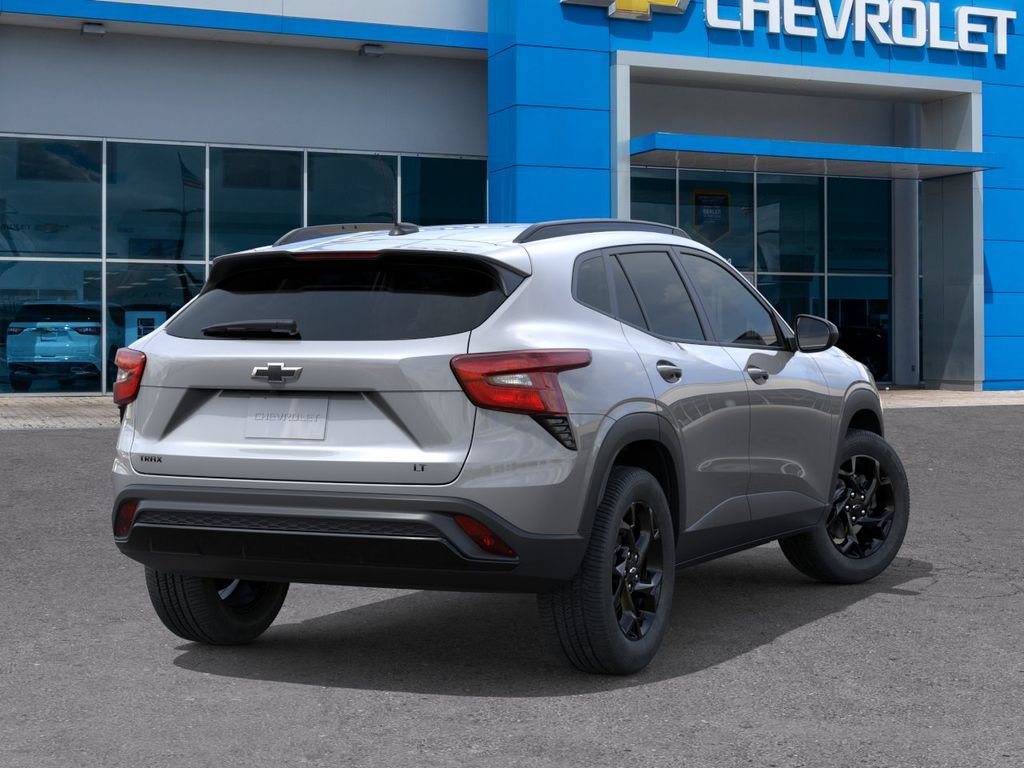 New 2026 Chevrolet Trax LT w/ Midnight Edition FWD image 5