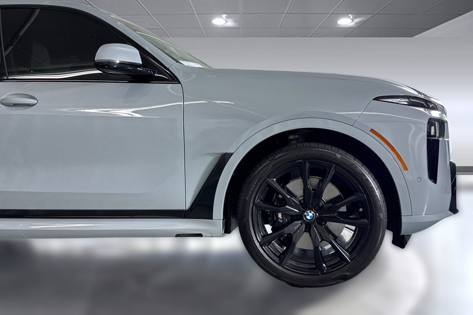 Used 2024 BMW X7 xDrive40i w/ M Sport Package AWD/4WD image 36