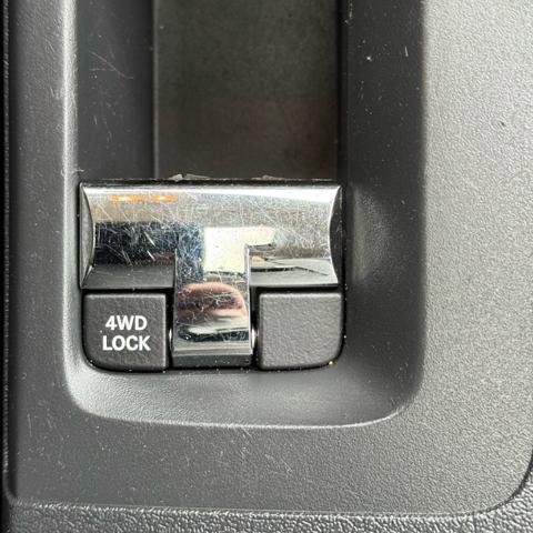 Used 2011 Jeep Patriot Latitude w/ Sun/Sound Group image 17