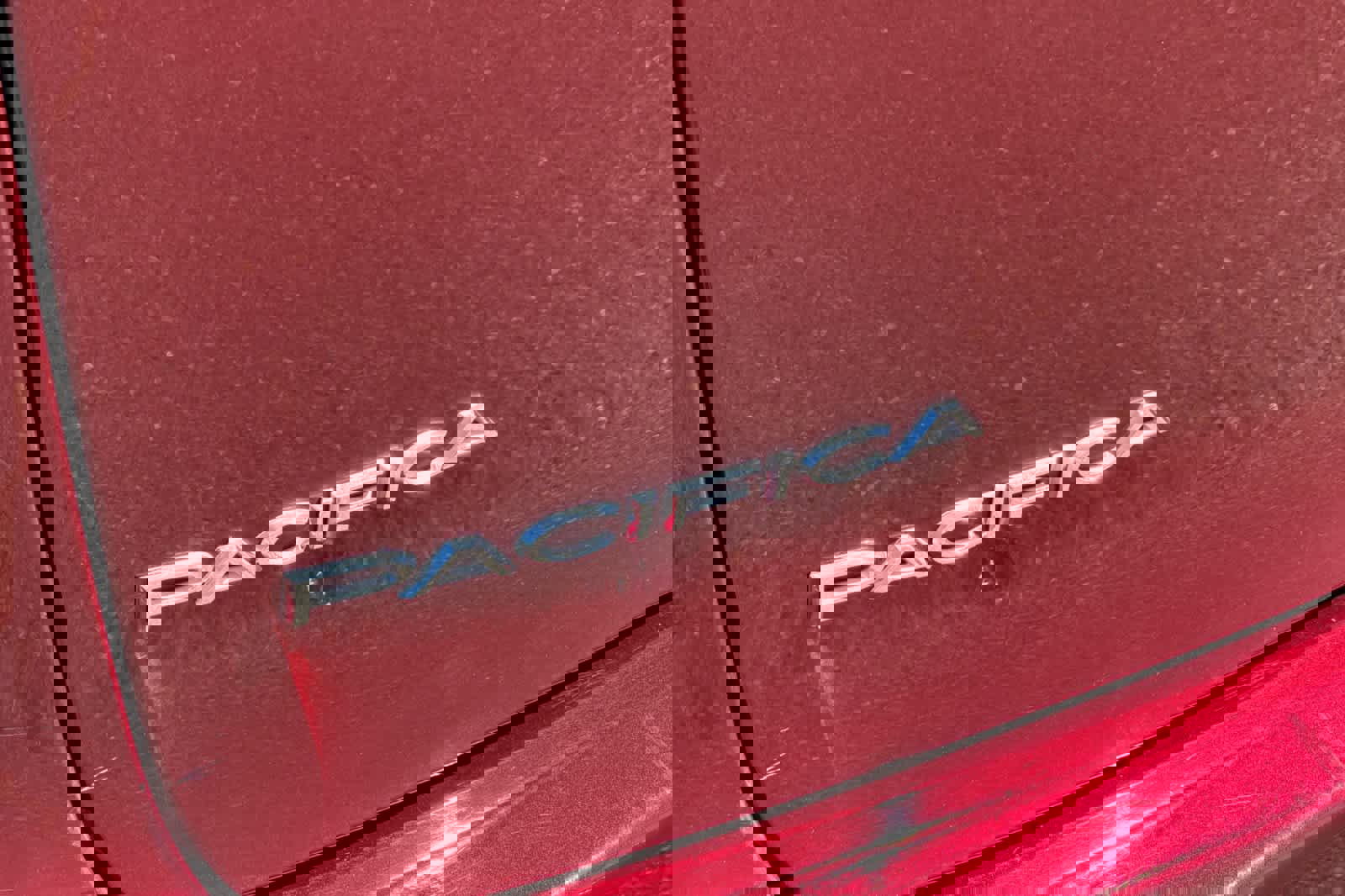 Used 2023 Chrysler Pacifica Touring-L image 33