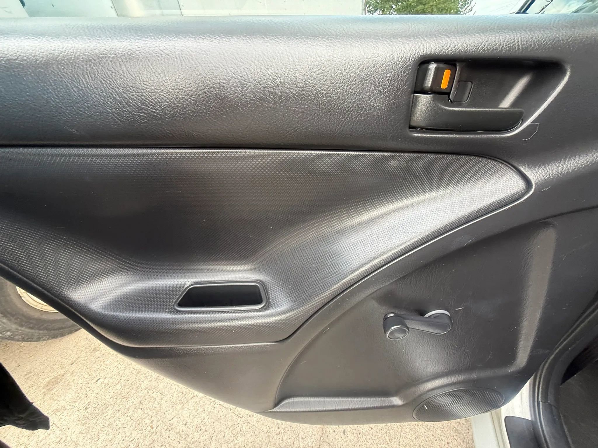 Used 2004 Toyota Matrix FWD image 20