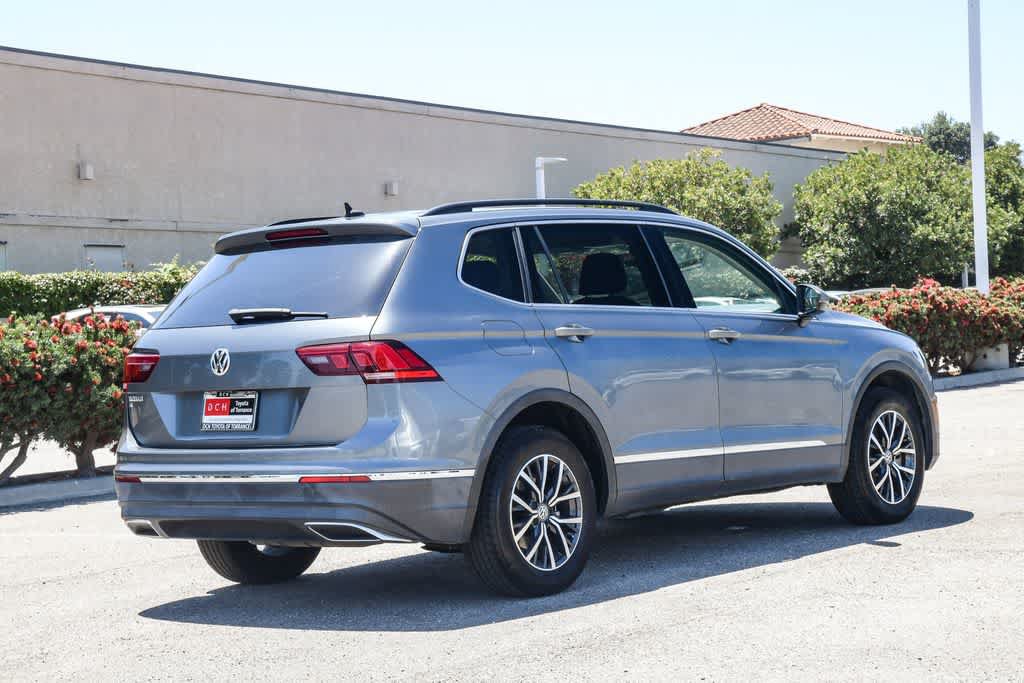 Used 2020 Volkswagen Tiguan SE w/ Panoramic Sunroof Package FWD image 9