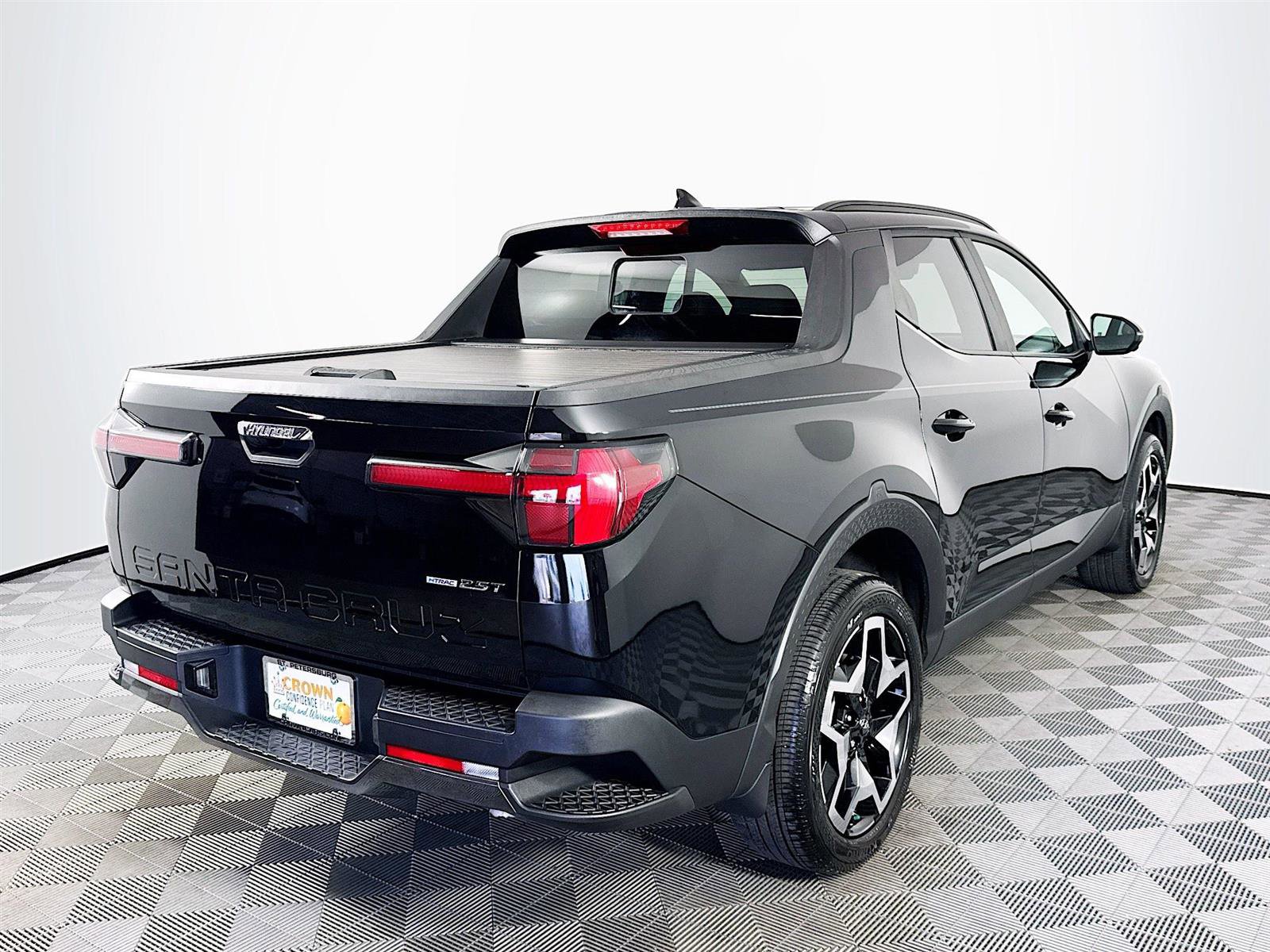 Certified 2024 Hyundai Santa Cruz Limited image 5