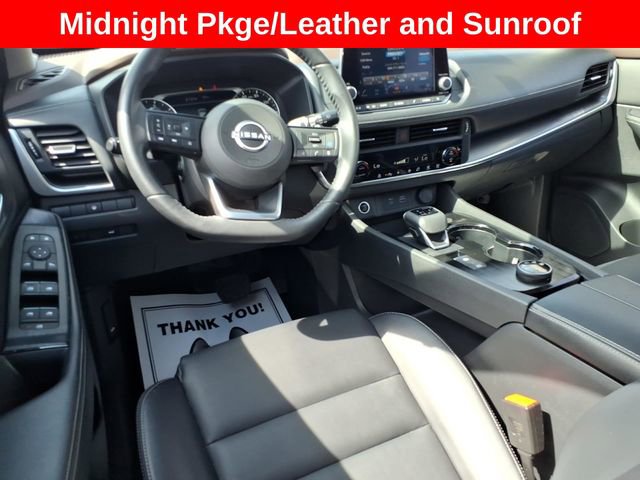 Used 2023 Nissan Rogue SV w/ SV Premium Package image 6