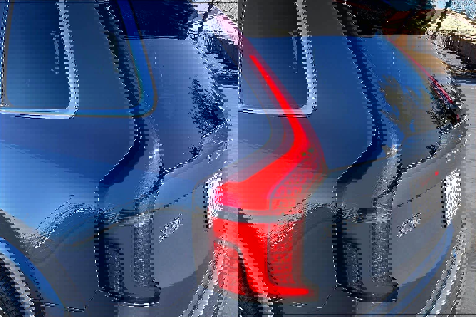 Used 2025 Volvo XC90 B6 Core w/ Protection Package Premier image 33