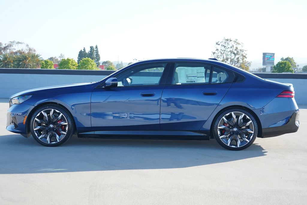 New 2026 BMW i5 eDrive40 w/ M Sport Package RWD image 4