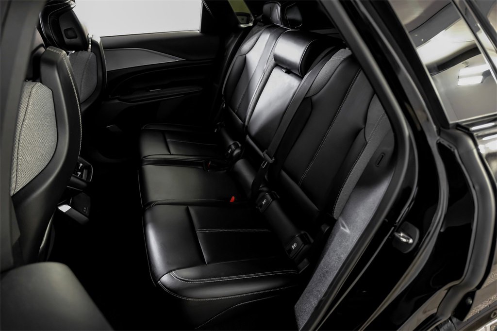 Used 2024 Cadillac Lyriq Tech image 39