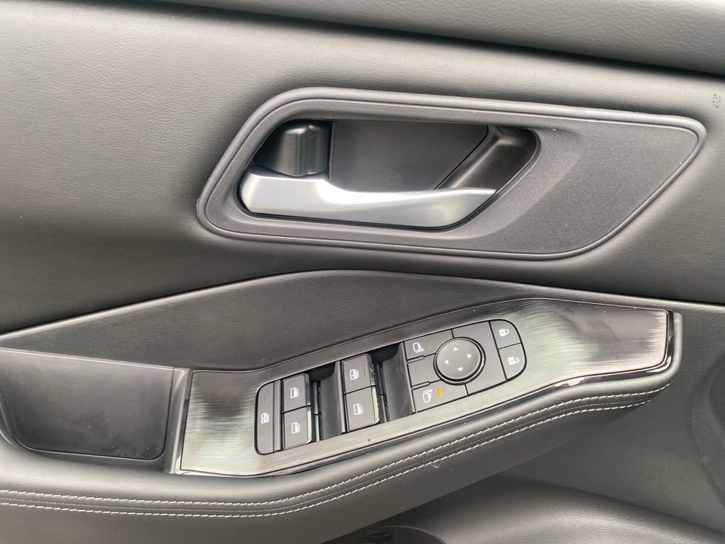 New 2026 Nissan Rogue SV w/ Cold Weather Package image 11