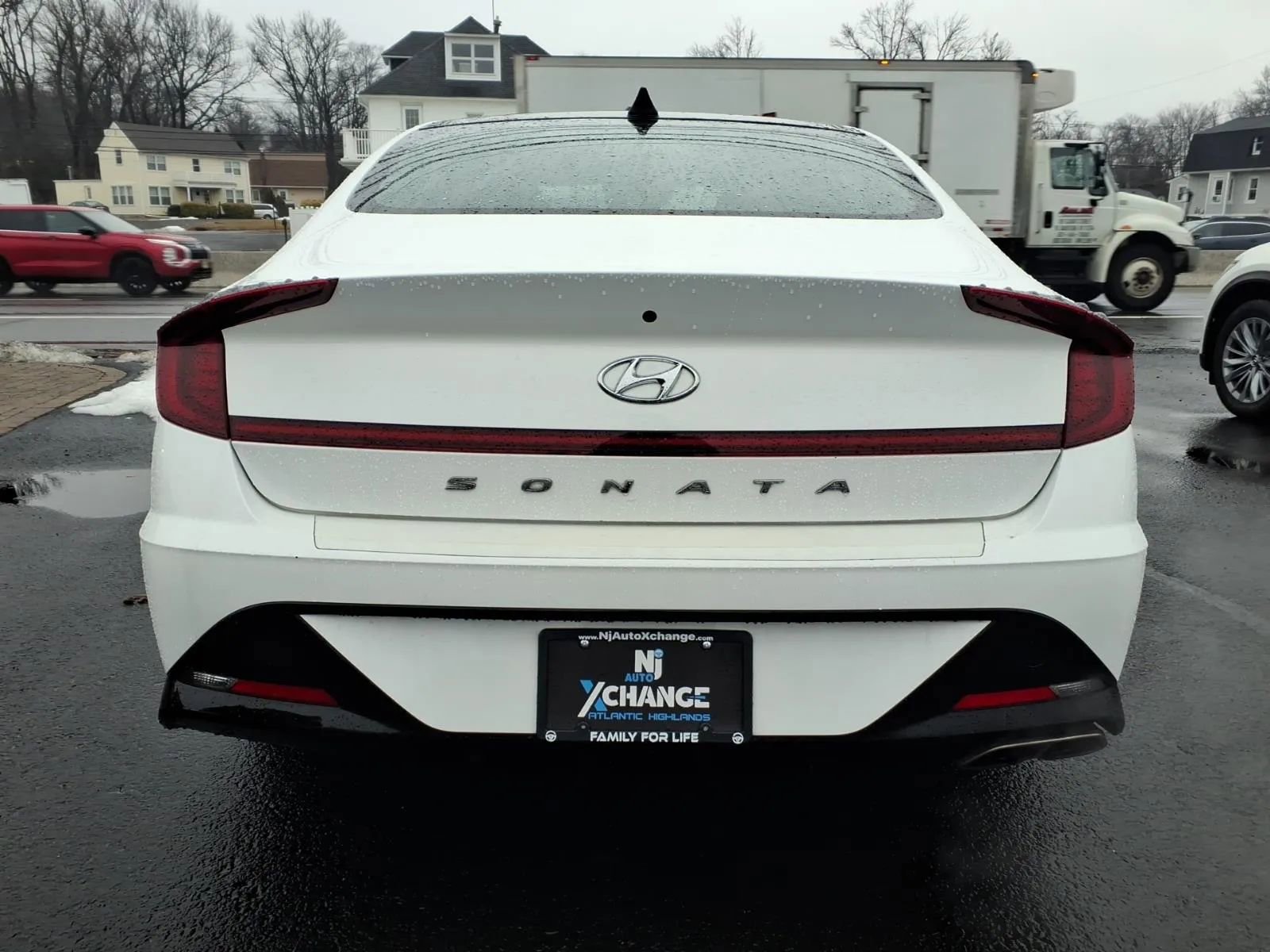 Used 2023 Hyundai Sonata SEL w/ Convenience Package FWD image 4