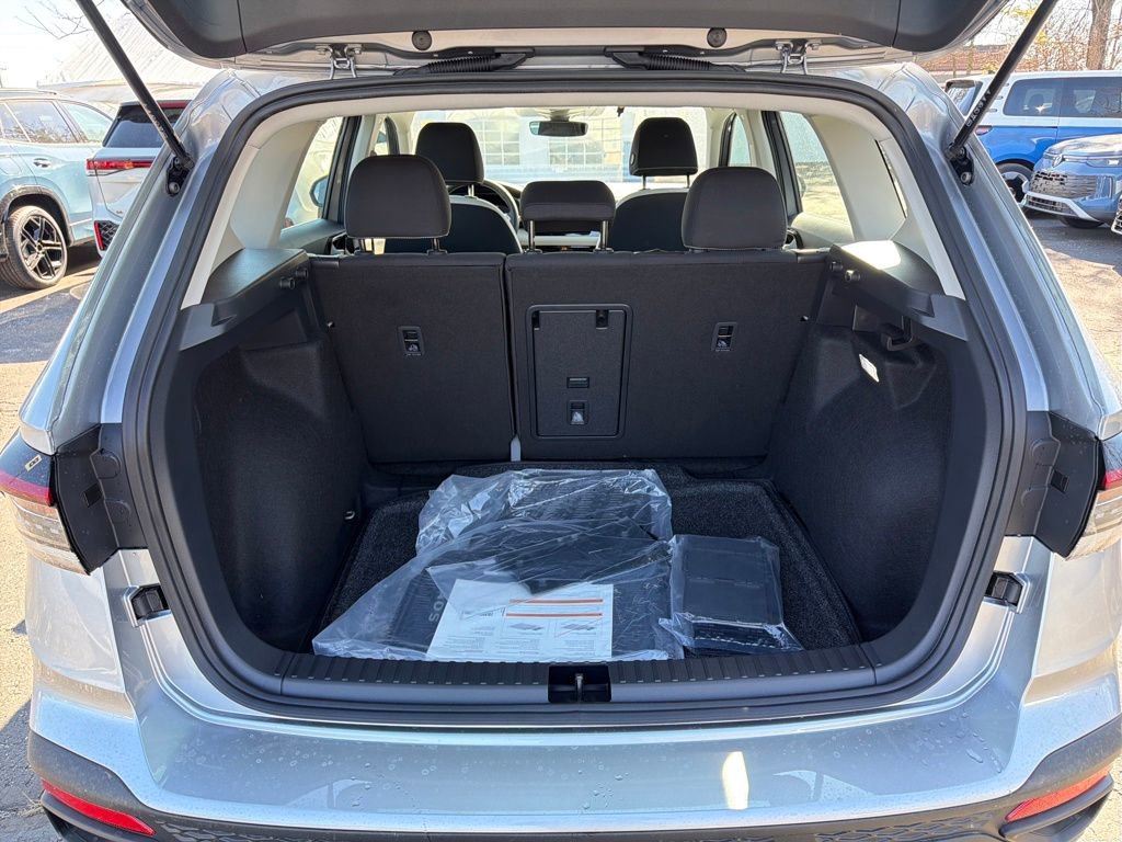 New 2026 Volkswagen Taos S image 25