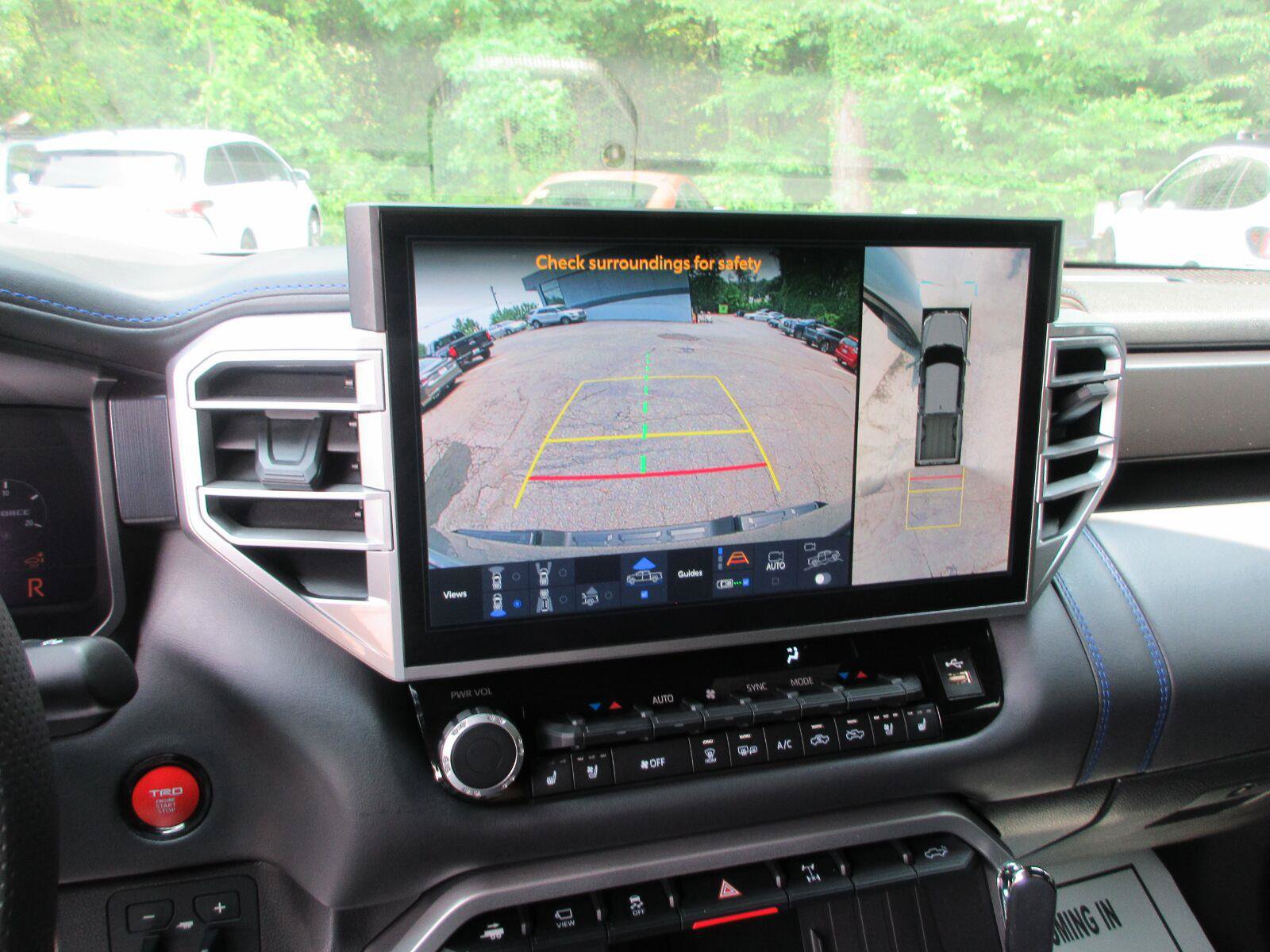 Used 2025 Toyota Tundra Platinum w/ TRD Off-Road Package AWD/4WD image 11