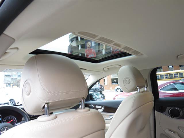 Certified 2022 Mercedes-Benz GLC 300 4MATIC Coupe image 21