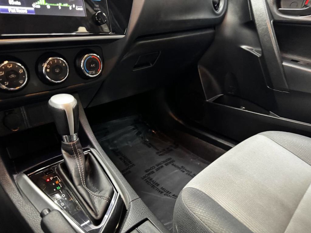 Used 2017 Toyota Corolla L FWD image 26
