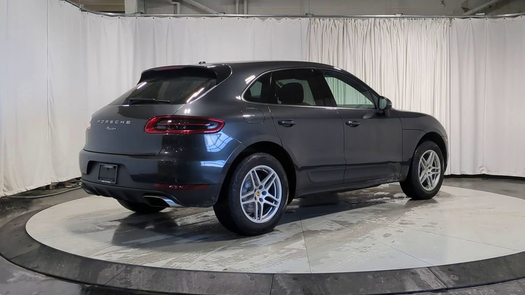 Used 2018 Porsche Macan image 9