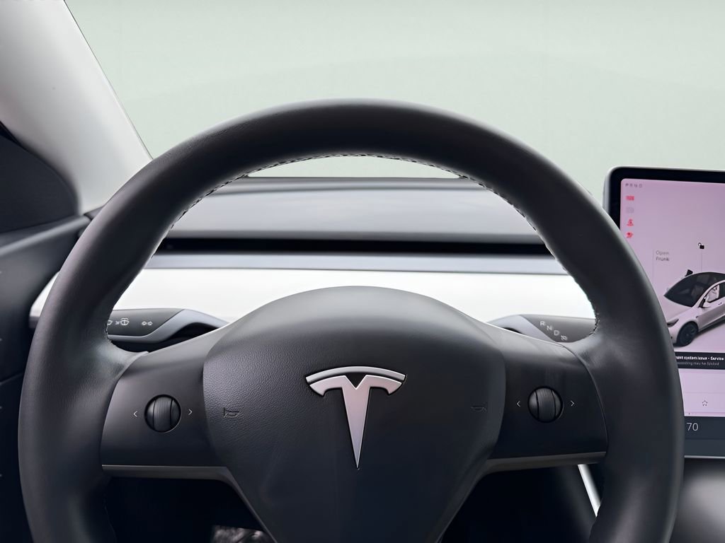 Used 2021 Tesla Model Y Long Range image 17