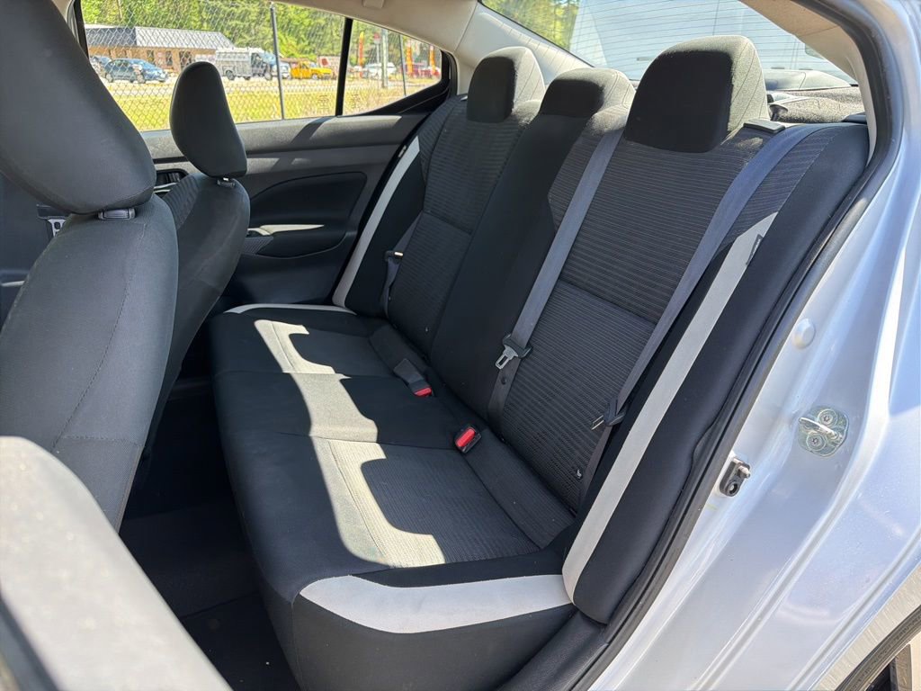Used 2021 Nissan Versa SV FWD image 18