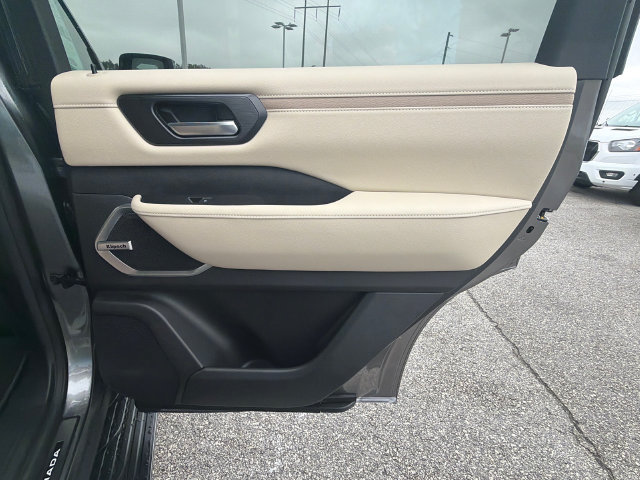 New 2026 Nissan Armada Platinum Reserve AWD/4WD image 16