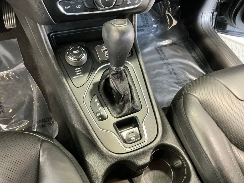 Used 2021 Jeep Cherokee Latitude Lux image 14