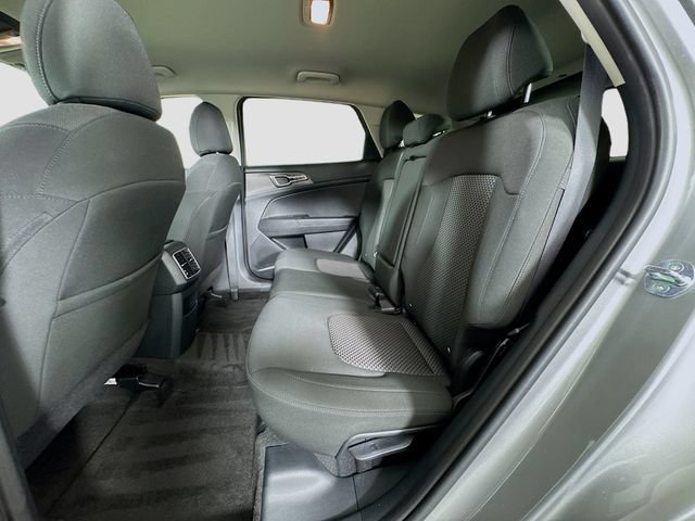 Used 2025 Kia Sportage LX AWD/4WD image 26