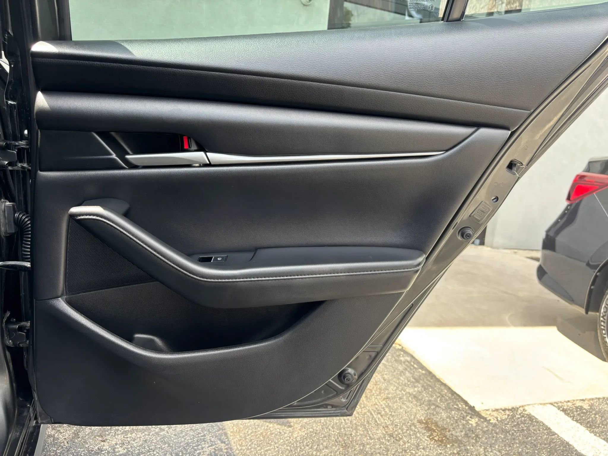Used 2023 MAZDA MAZDA3 s FWD image 50