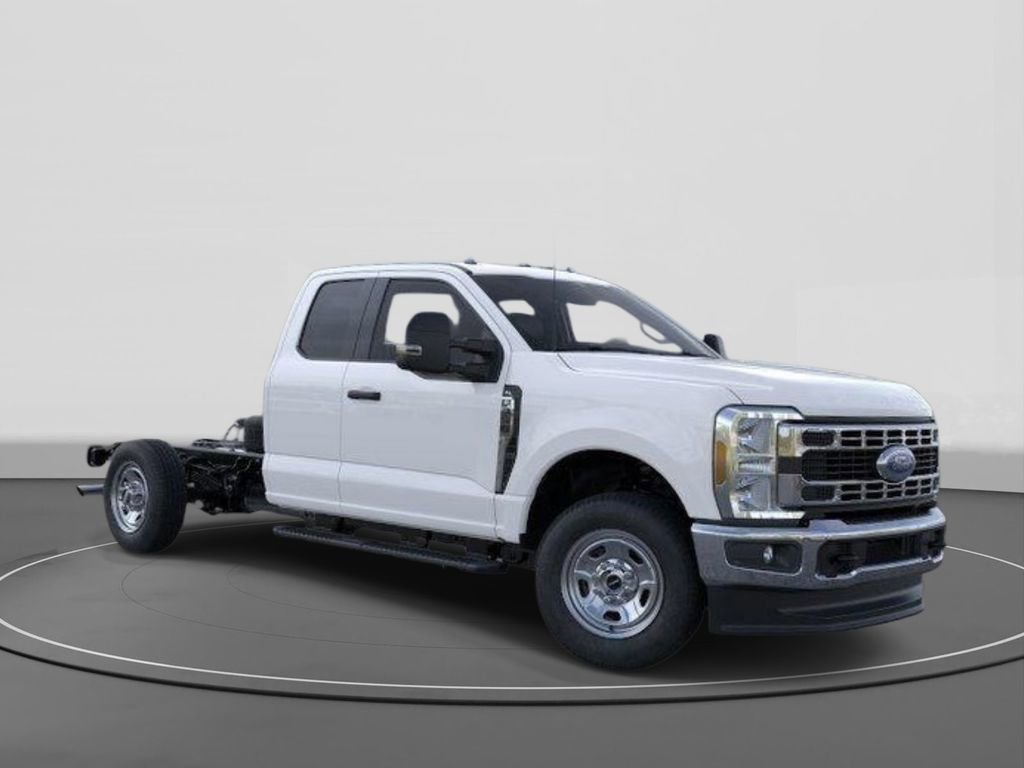 New 2026 Ford F350 XL w/ XL Chrome Package image 7