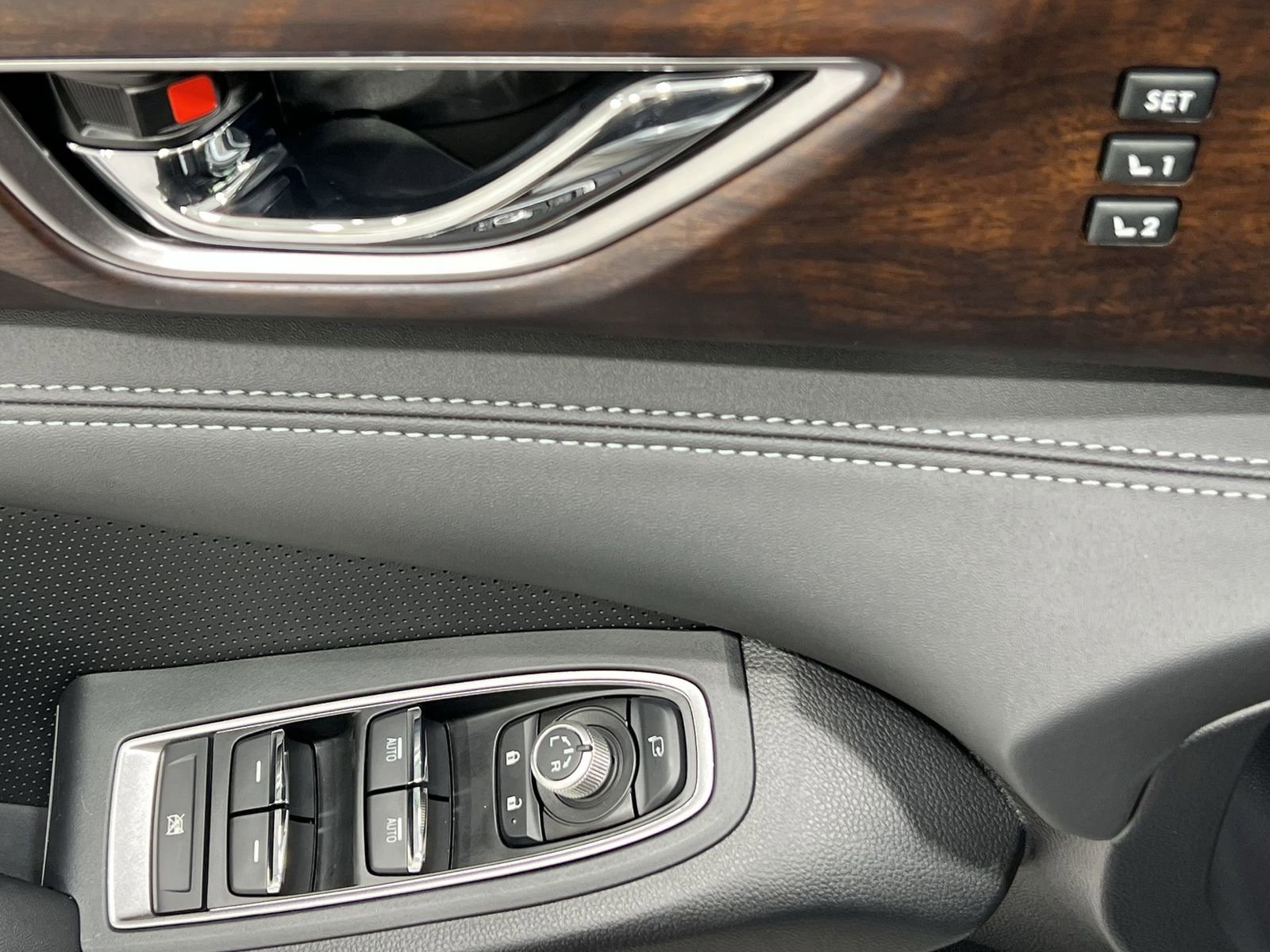 Certified 2024 Subaru Ascent Touring image 13