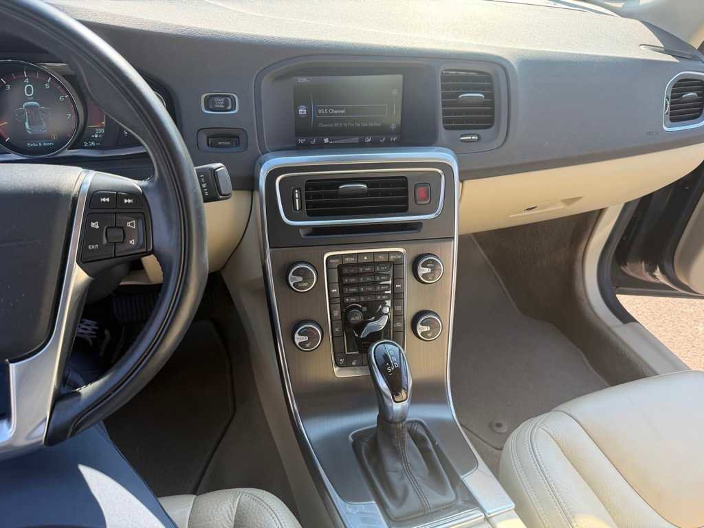 Used 2014 Volvo S60 T5 w/ Climate Package image 14