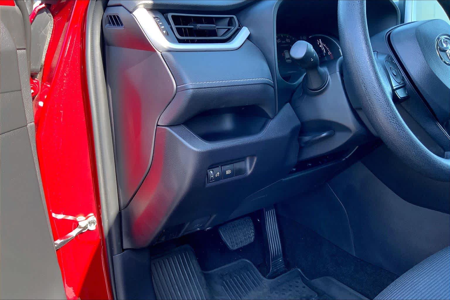 Certified 2025 Toyota RAV4 LE AWD/4WD image 35