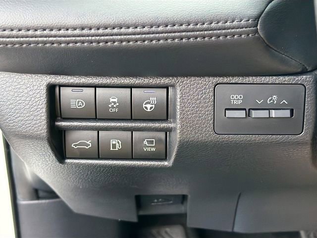 Used 2021 Toyota Avalon Limited w/ Advanced Safety Package FWD image 10