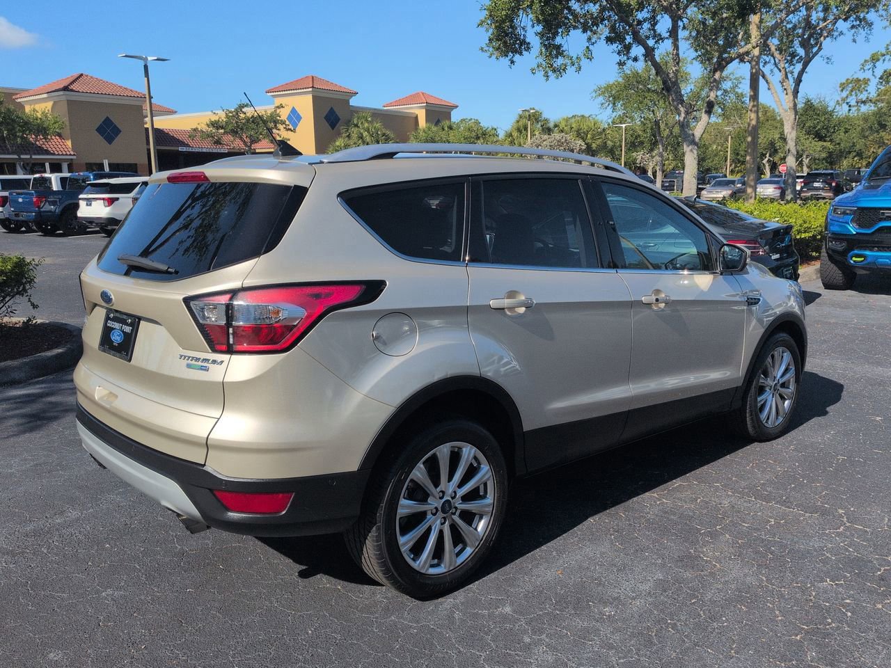 Used 2018 Ford Escape Titanium w/ Ford Safe & Smart Package AWD/4WD image 3