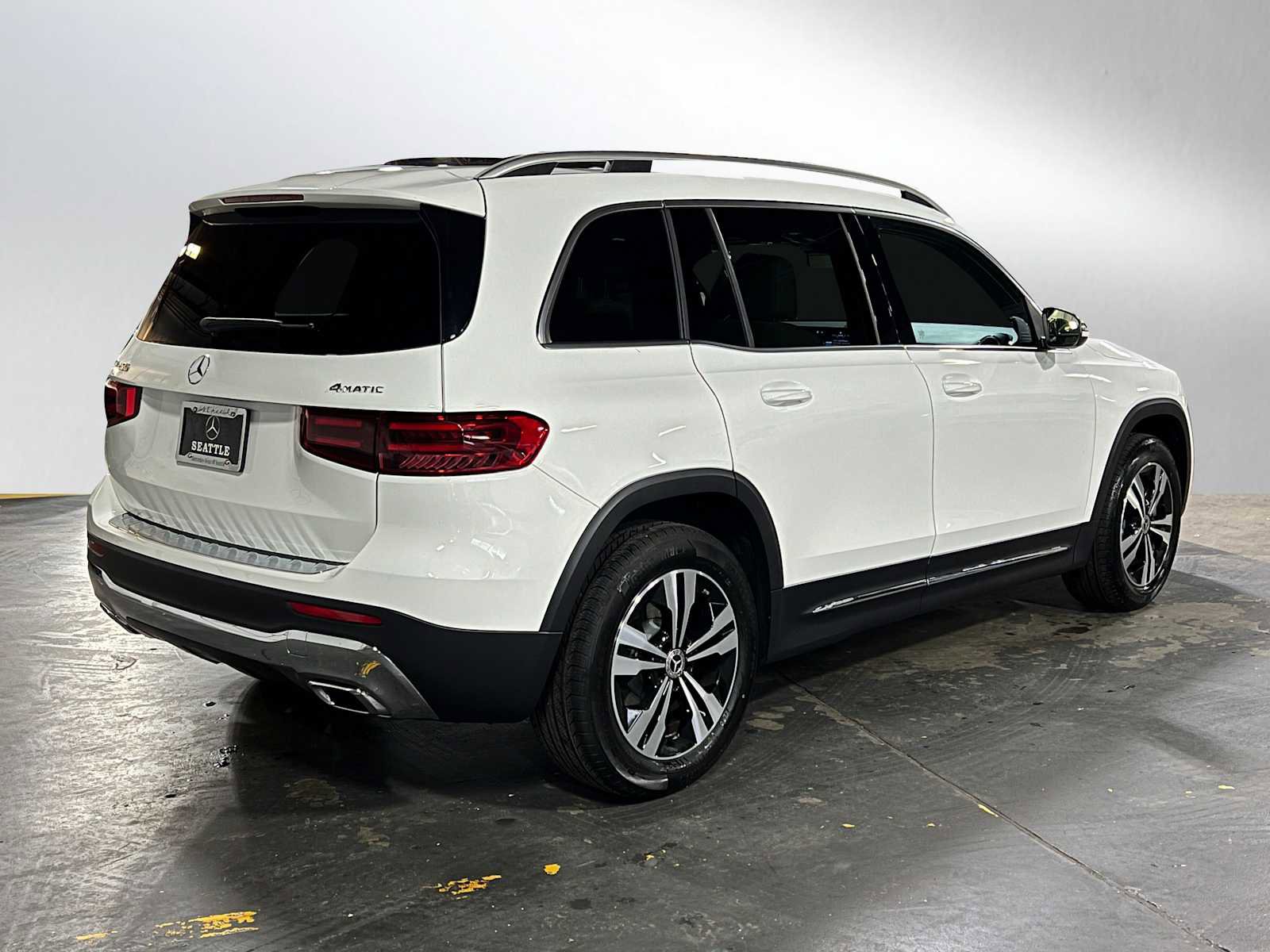 Certified 2025 Mercedes-Benz GLB 250 4MATIC image 3