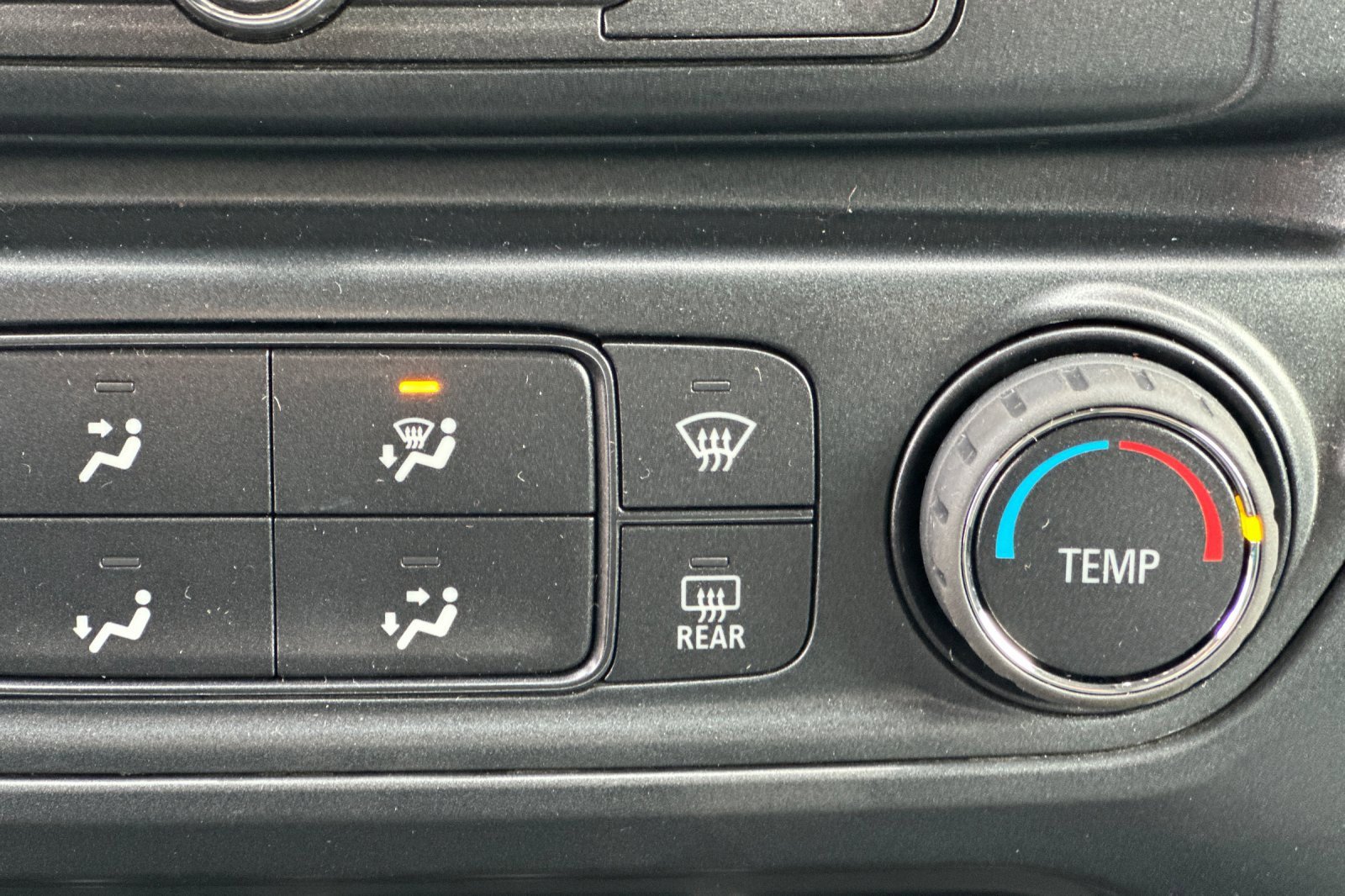 Used 2018 Chevrolet Silverado 1500 Custom w/ Custom Convenience Package image 29