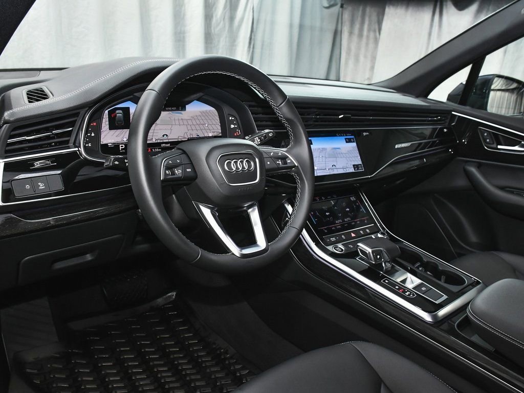 Used 2025 Audi Q7 3.0T Premium w/ Convenience Package image 27