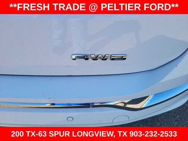 Used 2024 GMC Terrain Denali w/ Denali Premium Package image 12