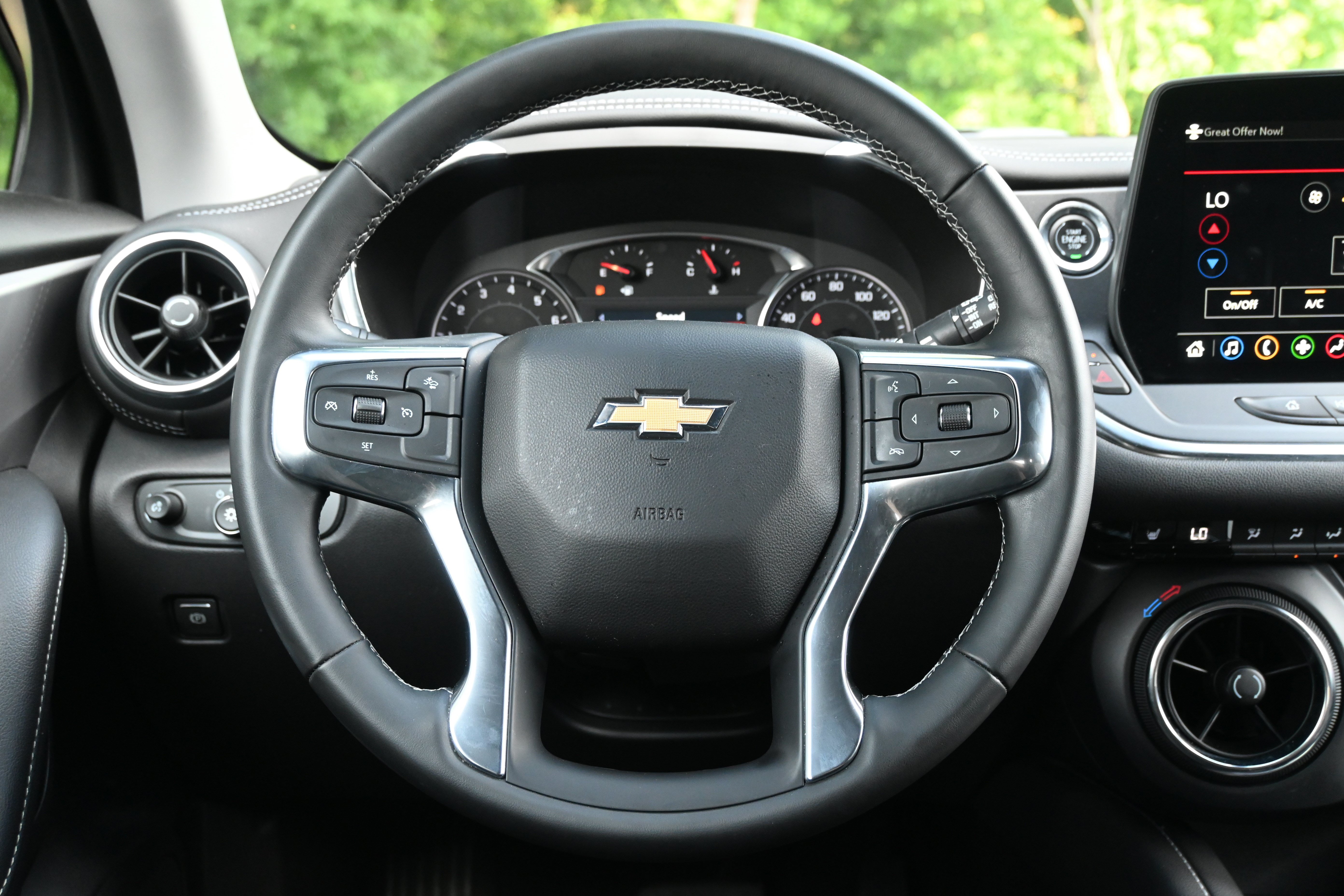 Used 2024 Chevrolet Blazer LT w/ Midnight/Sport Edition FWD image 19