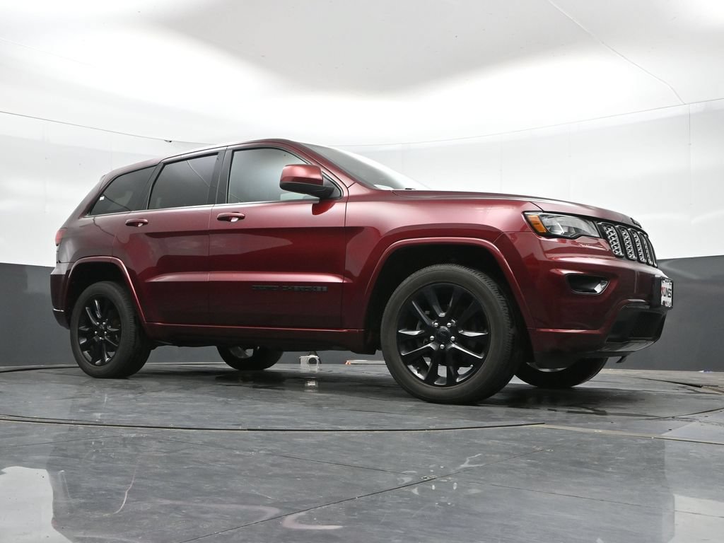 Used 2020 Jeep Grand Cherokee Altitude AWD/4WD image 44