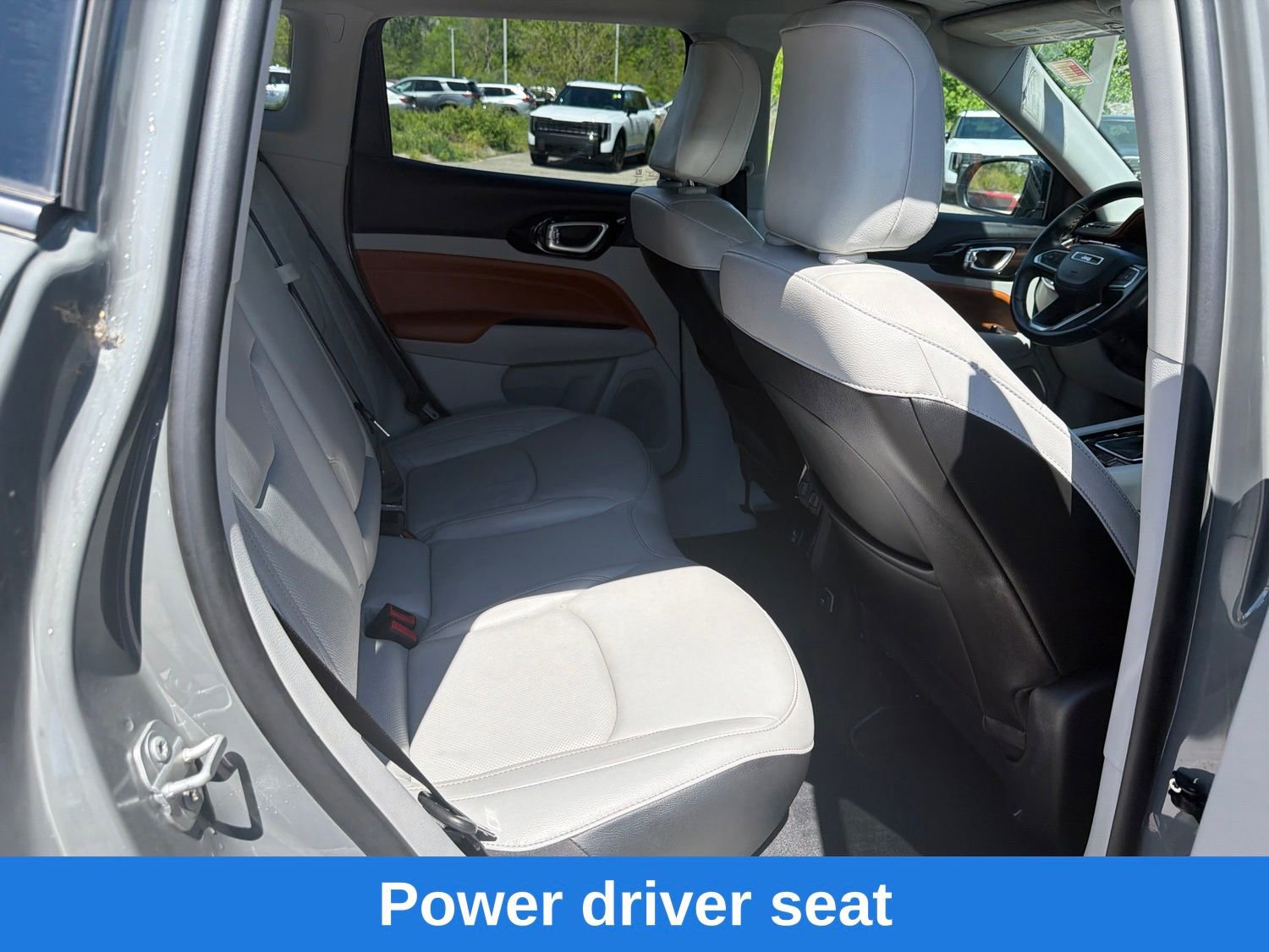 Used 2022 Jeep Compass Limited AWD/4WD image 19