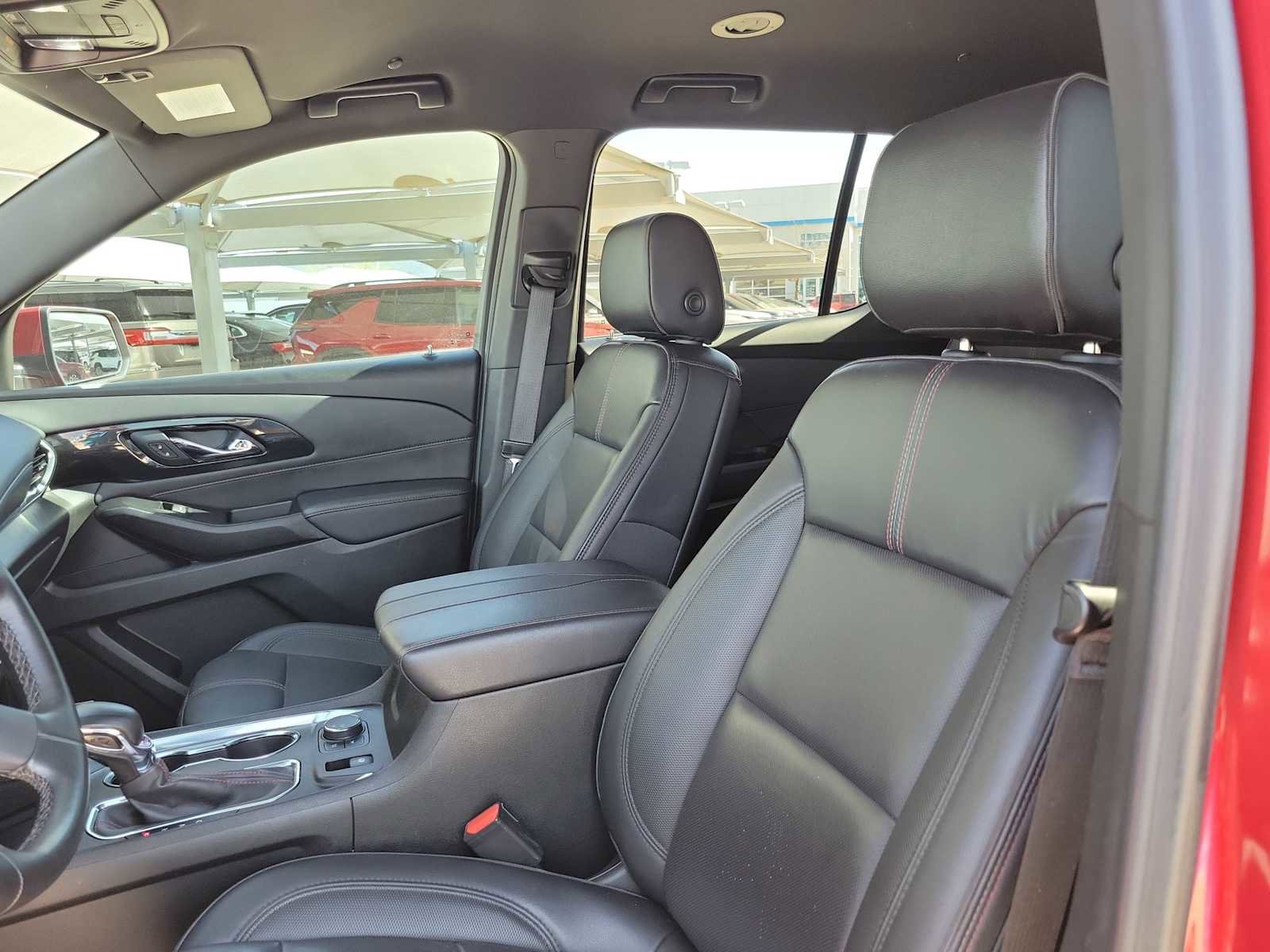 Used 2023 Chevrolet Traverse RS image 15