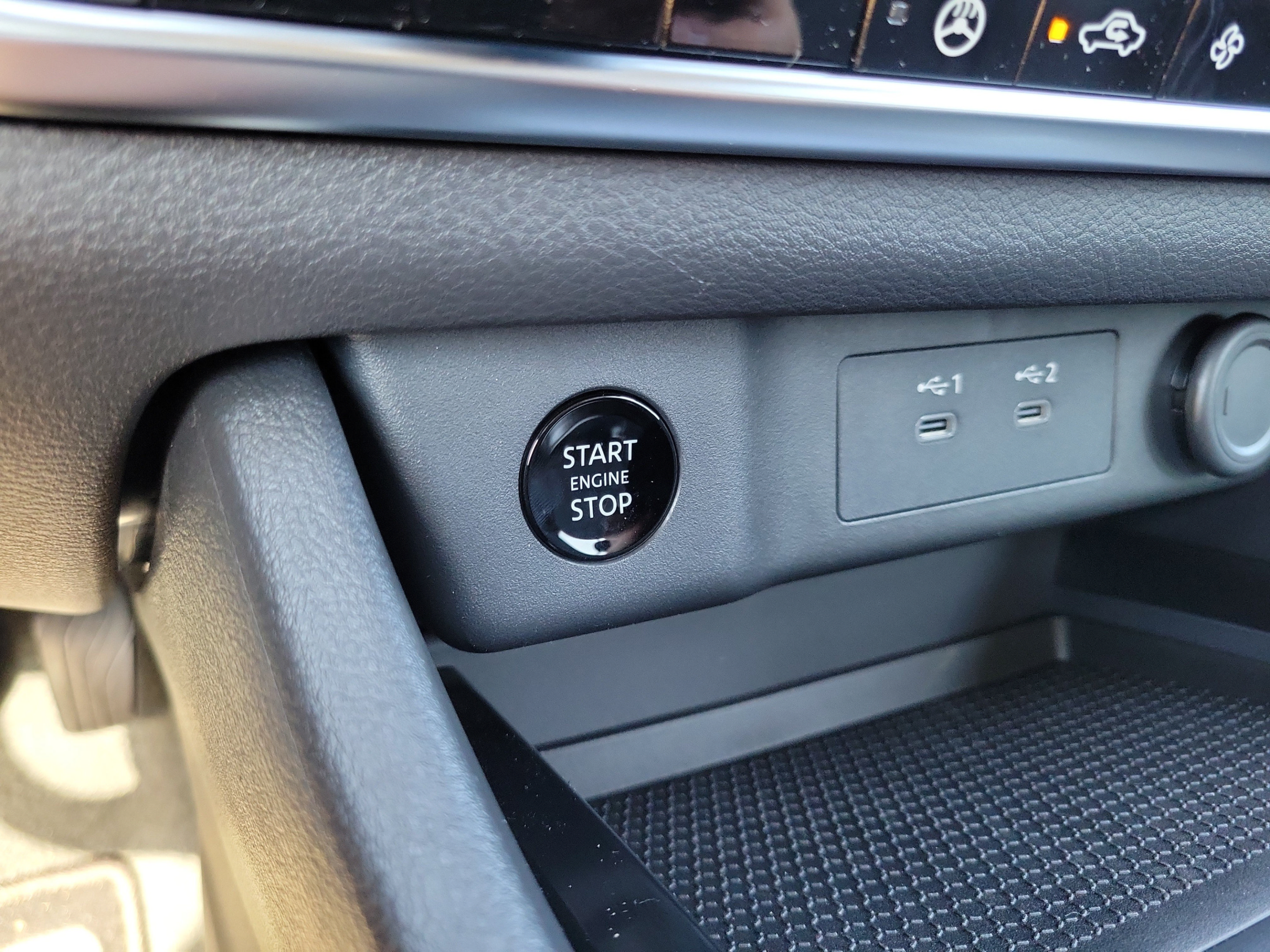 New 2026 Nissan Rogue Dark Armor FWD image 28