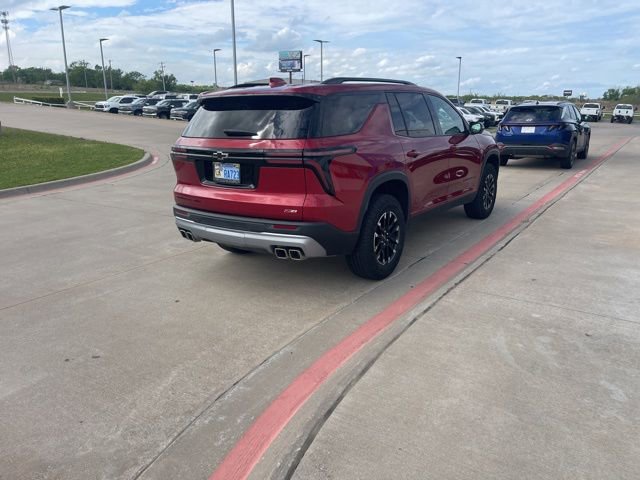 Used 2025 Chevrolet Traverse Z71 w/ Driver Confidence Package AWD/4WD image 9
