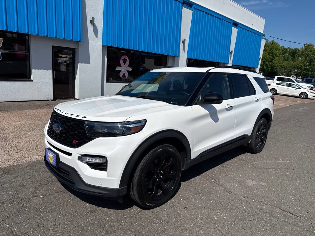 Used 2023 Ford Explorer ST w/ Equipment Group 401A AWD/4WD image 2