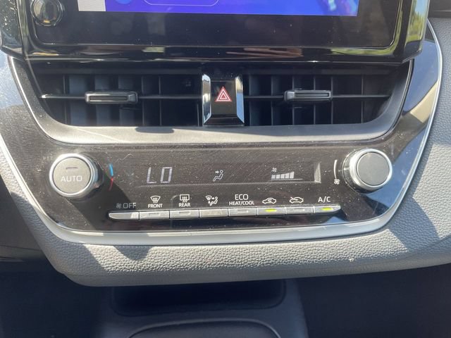Used 2025 Toyota Corolla LE FWD image 19
